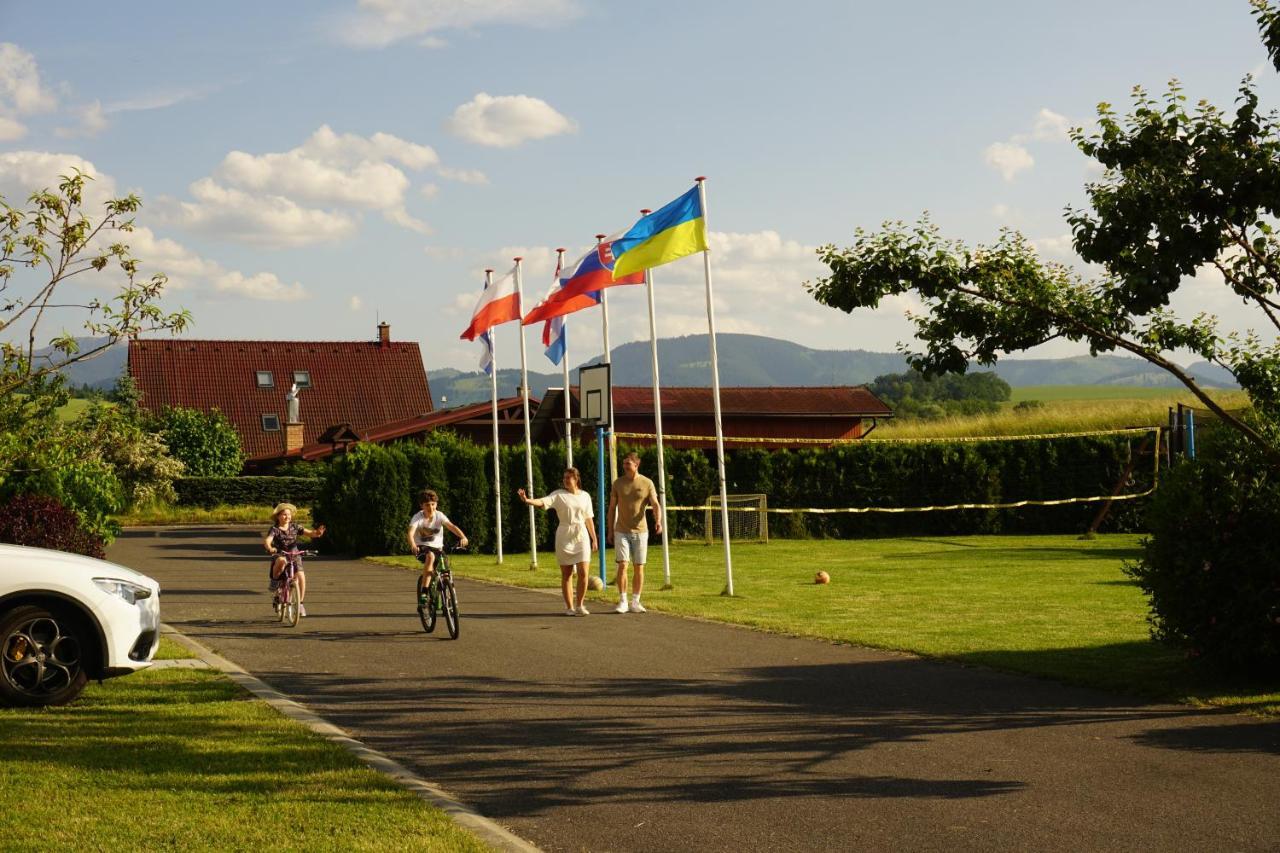 Villapark Vlasky Bešeňová Exterior foto