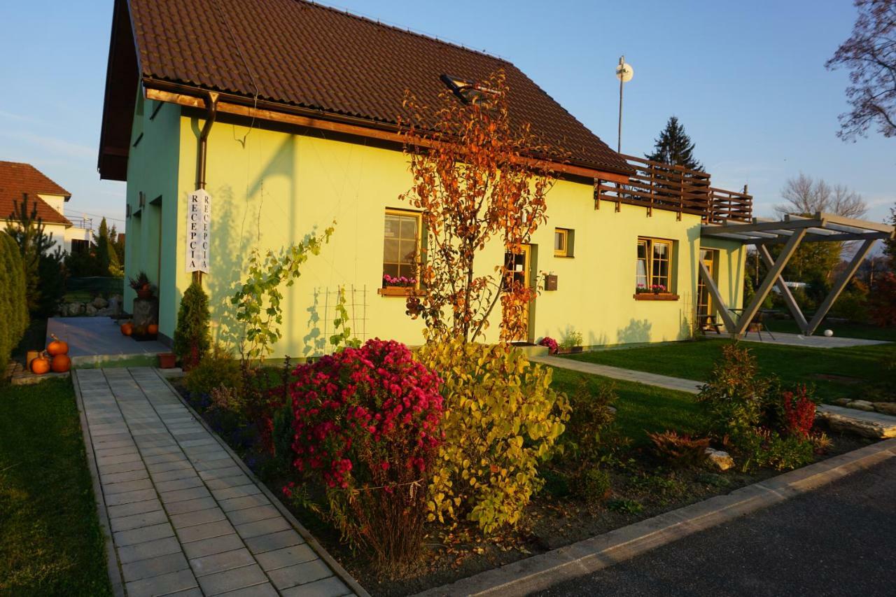 Villapark Vlasky Bešeňová Exterior foto